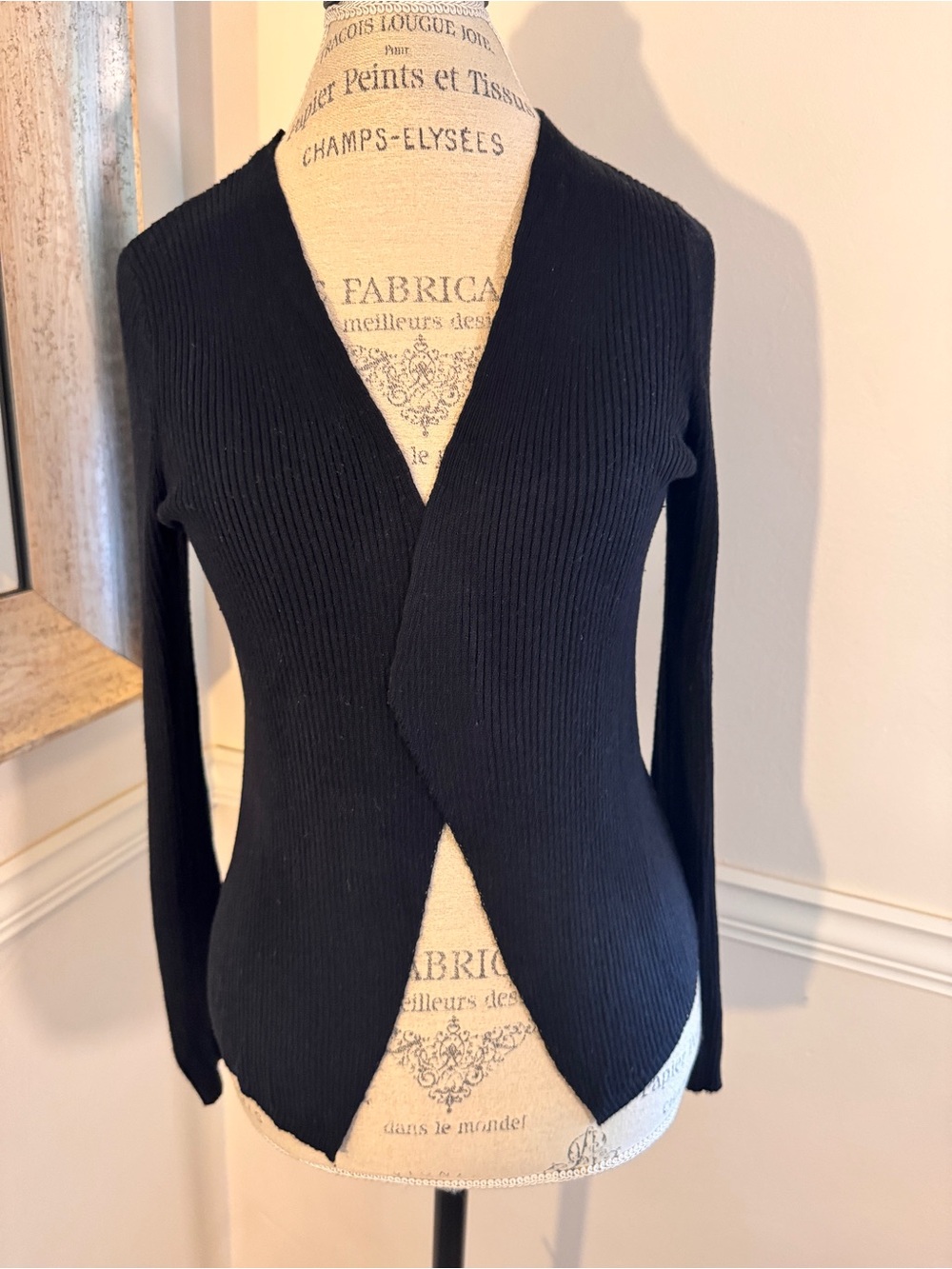 Elizabeth & Clarke Black Ribbed Open-Front Women's Cardigan